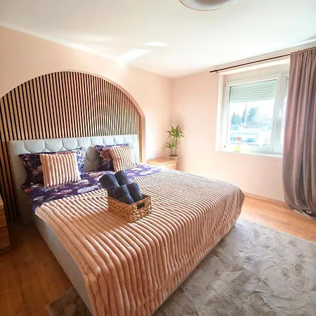 Brand New Luxury Citycenter With Free Parking Apartment